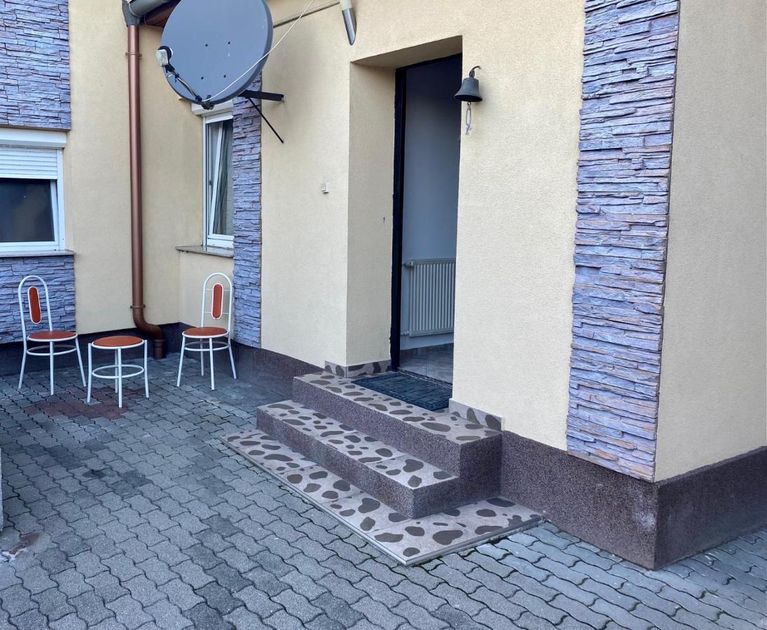 House Damado Deluxe Villa Otteveny Екстериор снимка