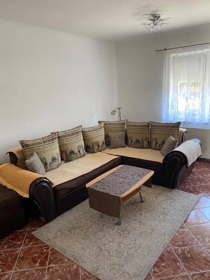 House Damado Deluxe Villa Otteveny Екстериор снимка